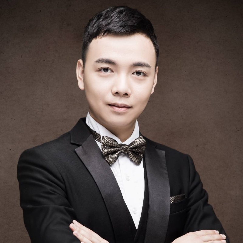 杨卓